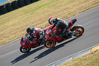 anglesey-no-limits-trackday;anglesey-photographs;anglesey-trackday-photographs;enduro-digital-images;event-digital-images;eventdigitalimages;no-limits-trackdays;peter-wileman-photography;racing-digital-images;trac-mon;trackday-digital-images;trackday-photos;ty-croes
